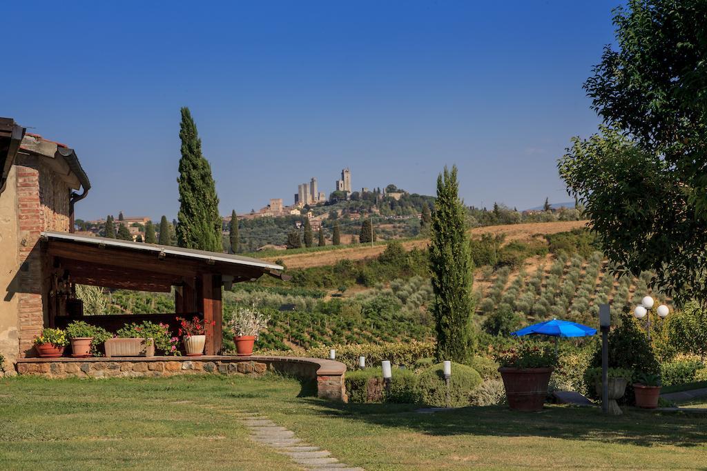 Casa Vacanza Le Case San Gimignano Exterior foto